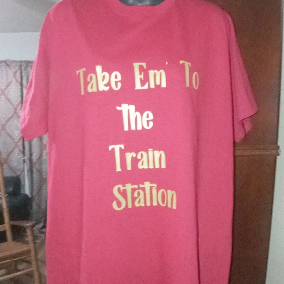 Maroon/gold "take him to the train station" men's large - Picture 9 of 10